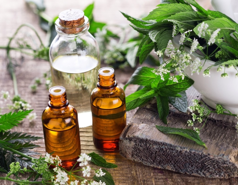 7 Tác Dụng Tuyệt Vời Của Tinh Dầu Thiên Nhiên Đối Với Sức Khỏe Và Cuộc Sống